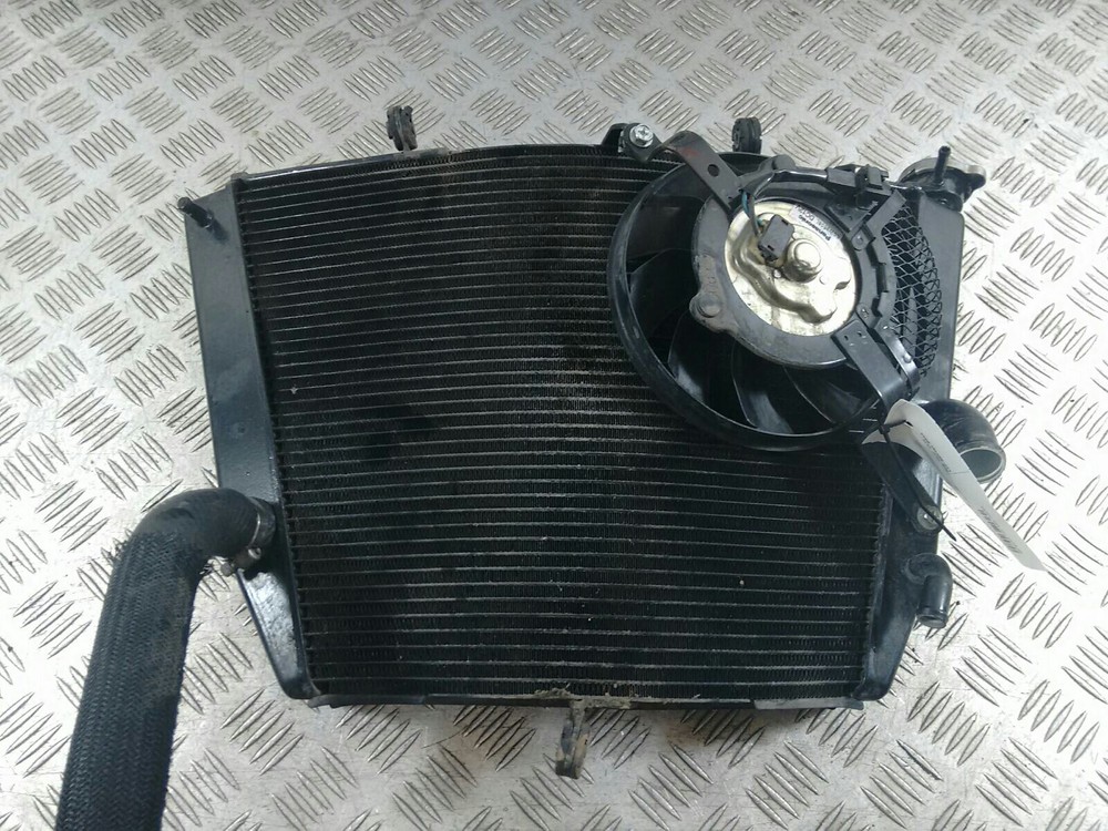 2010 SUZUKI GSXR 750 RADIATOR