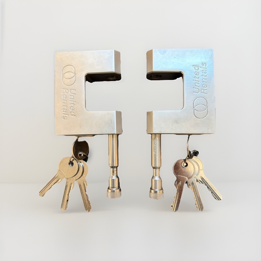 Commercial Storage Unit - Container - Gates Block Lock Padlock Straight