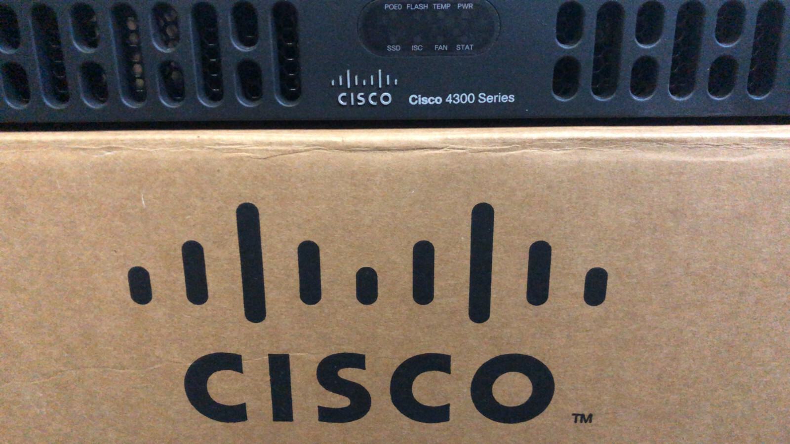 CISCO ISR4331-AX/K9 Gigabit Router Seck9 Appxk9 ISR4331-AX *NO CPU CLOCK BUG