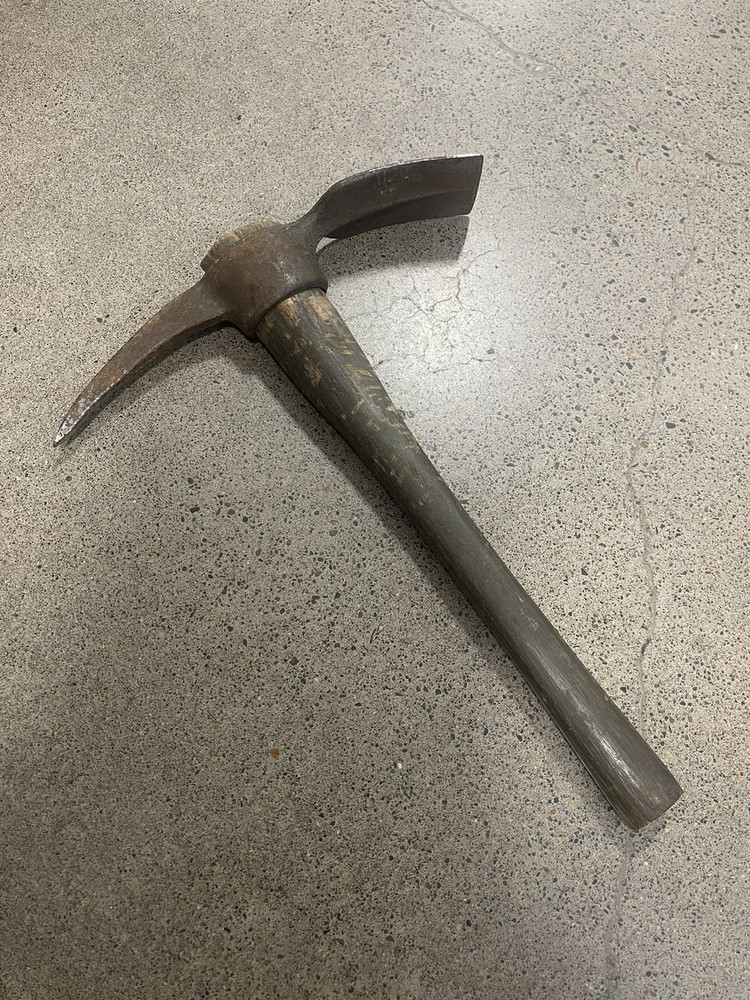 Original US Issued WWII Army M1910 Pick Axe Mattock - "US" stamped Diamond Calk