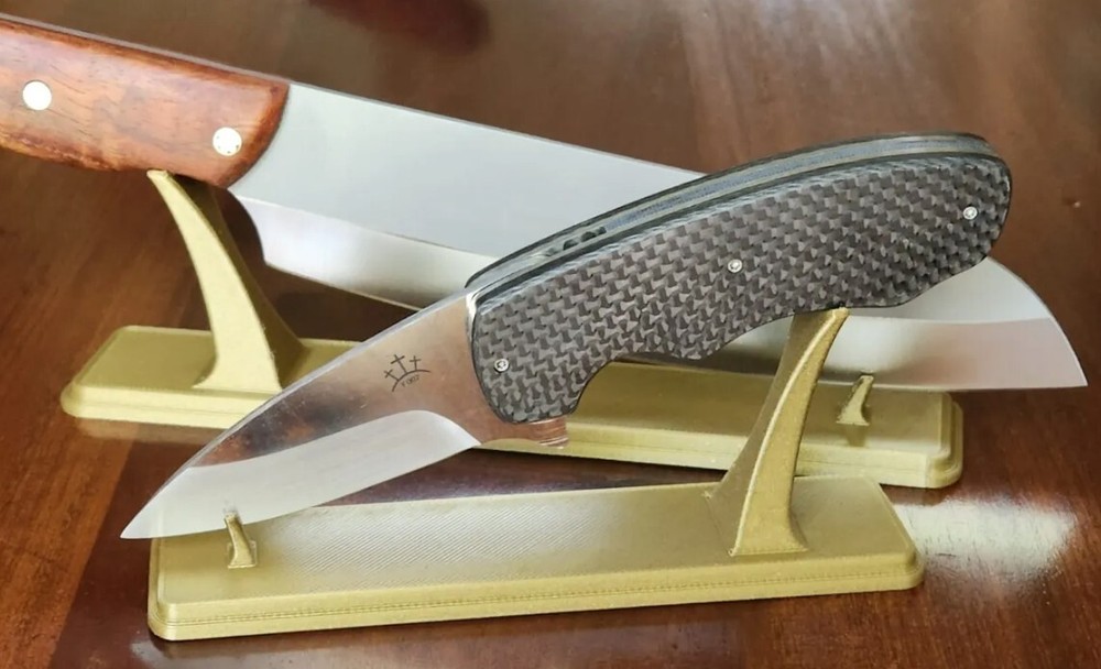 Knife Display Stand (Black or White)