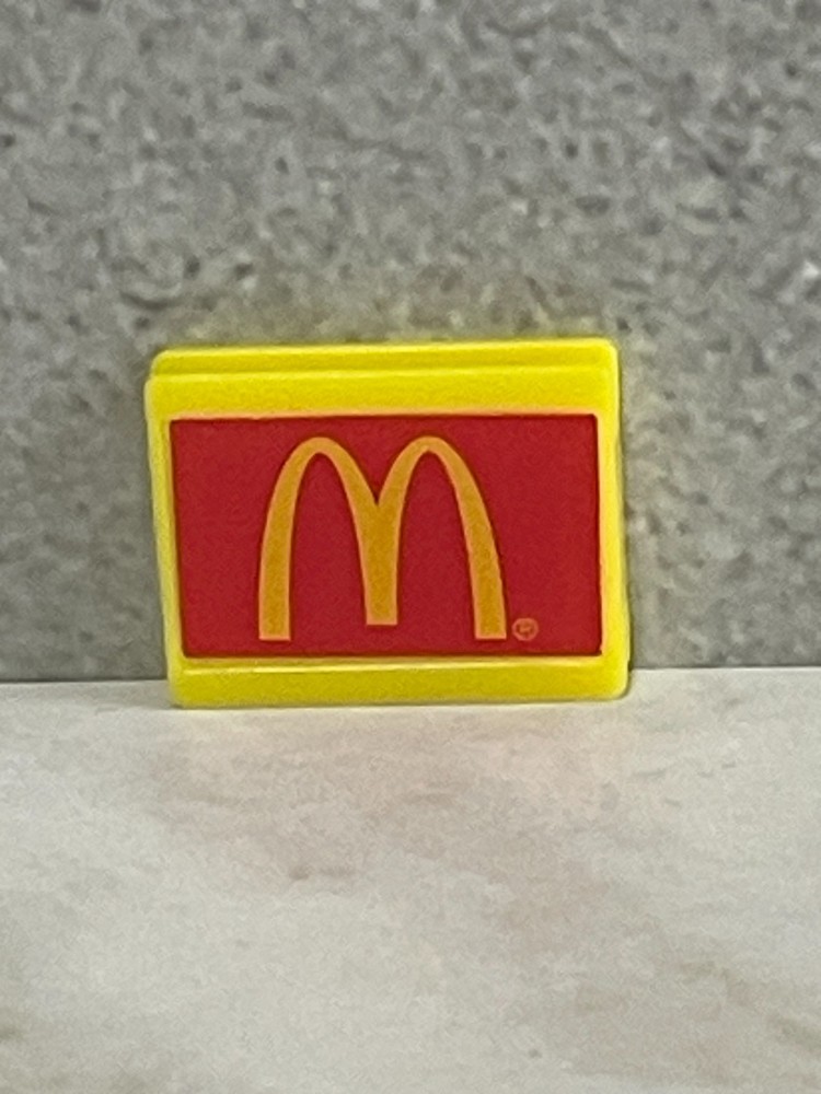 2014 Monopoly Empire - Replacement Billboard Tile McDonald's