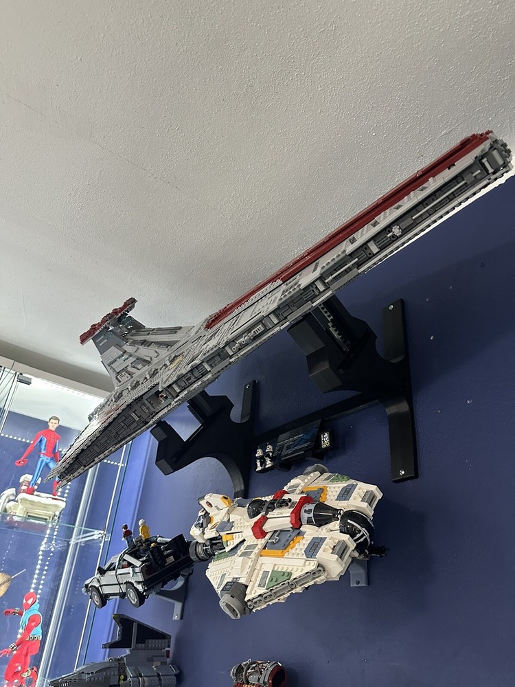 Wall Mount Display for Lego Star Wars UCS Venator