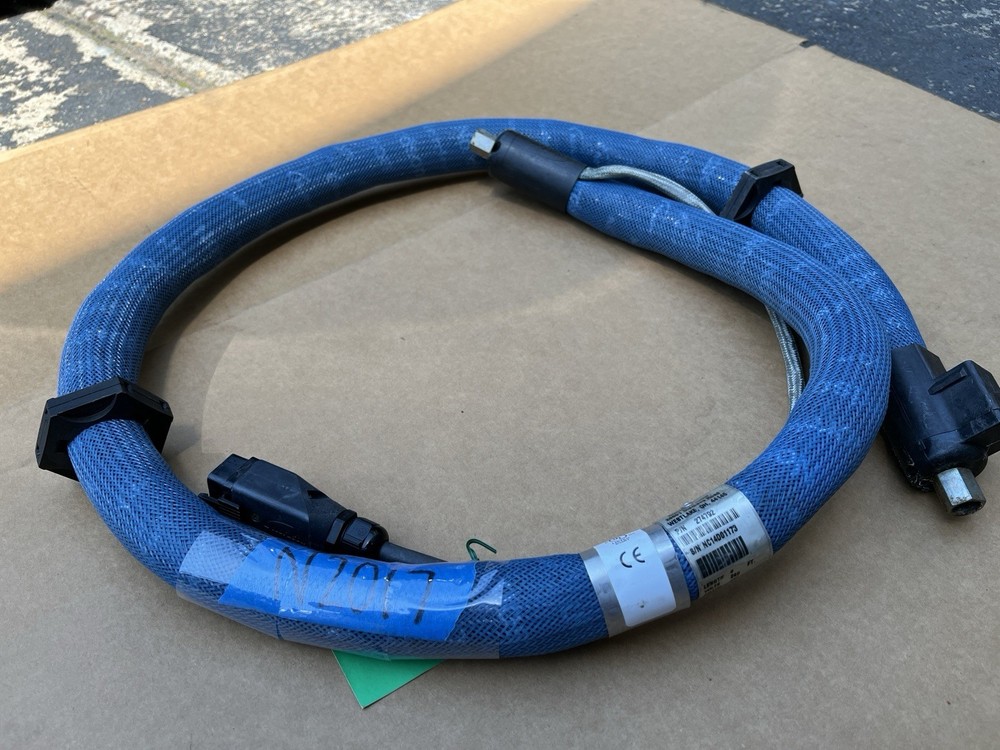 Nordson 6ft Blue Hot Melt Adhesive Hose PN274792, Rectangular Plug