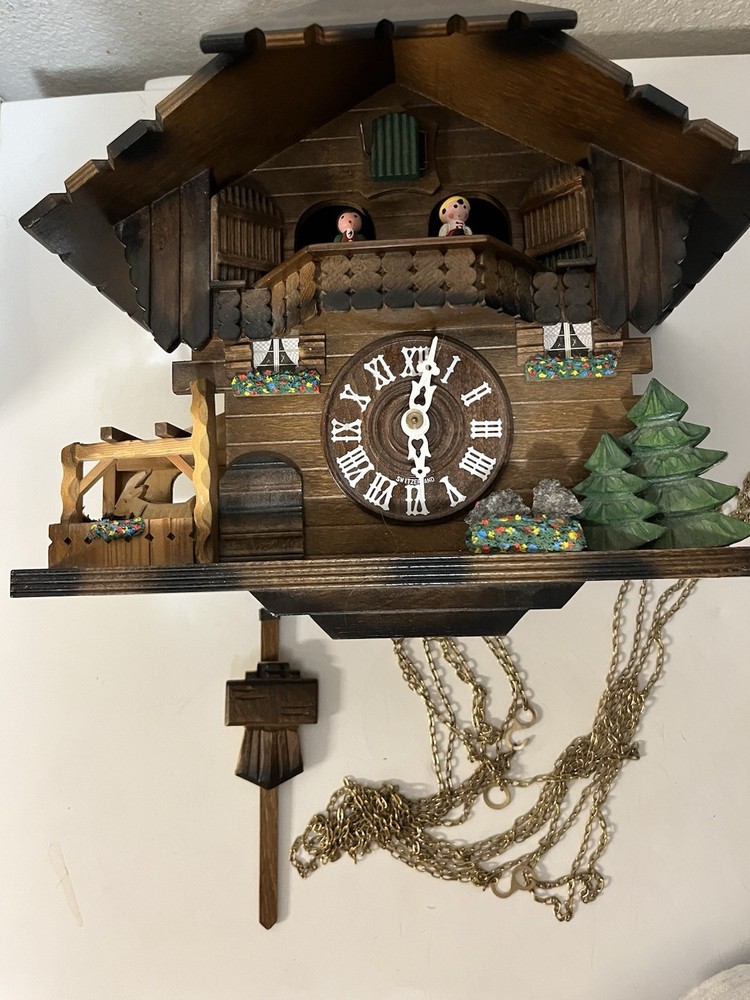 Lötscher Swiss Cuckoo Clock No 2708