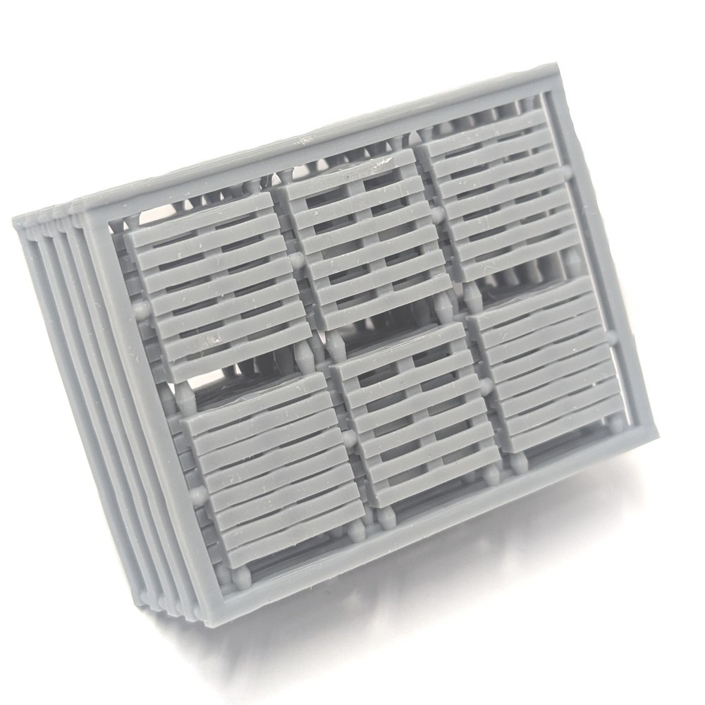 30 O Scale Pallets Skids