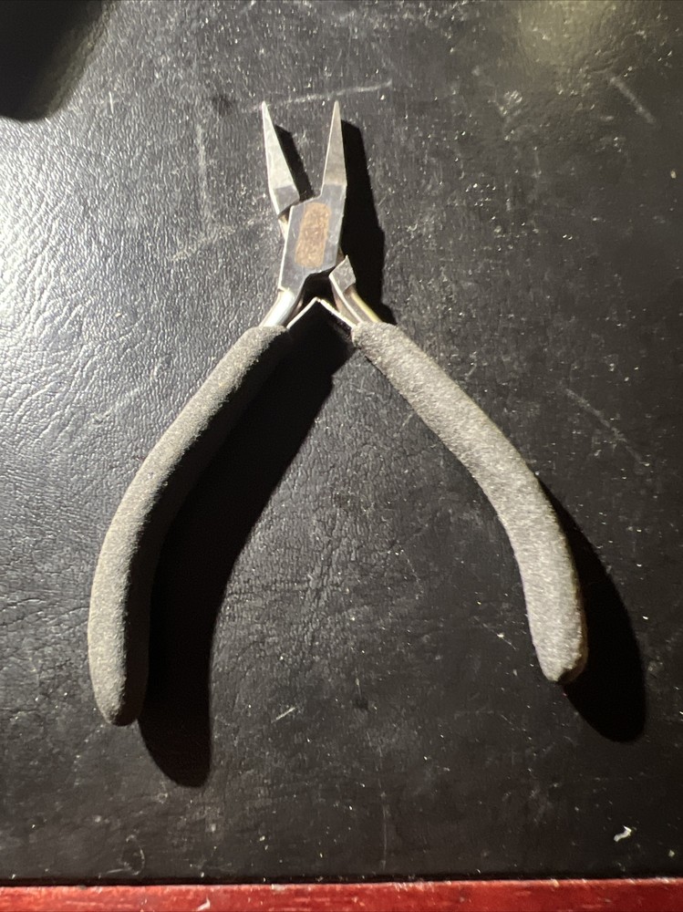 Beadalon Slim Flat Nose Pliers
