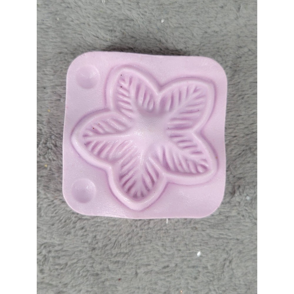 Plastic Flower Mold 3D Embossing Craft Soap Candle Baking Decor