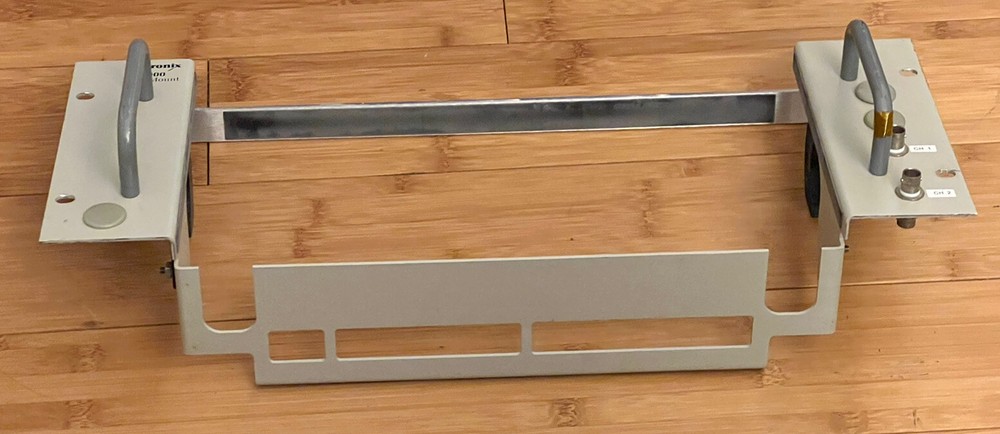 Tektronix RM3000 Rack Mount