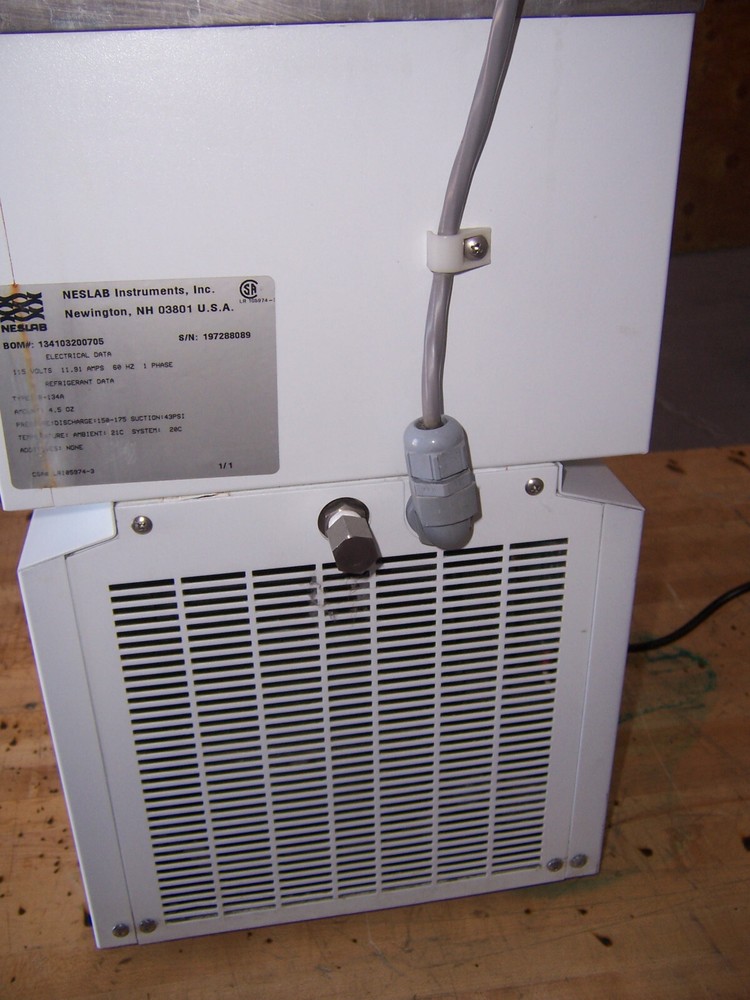 13920 Neslab RTE-111 Chiller
