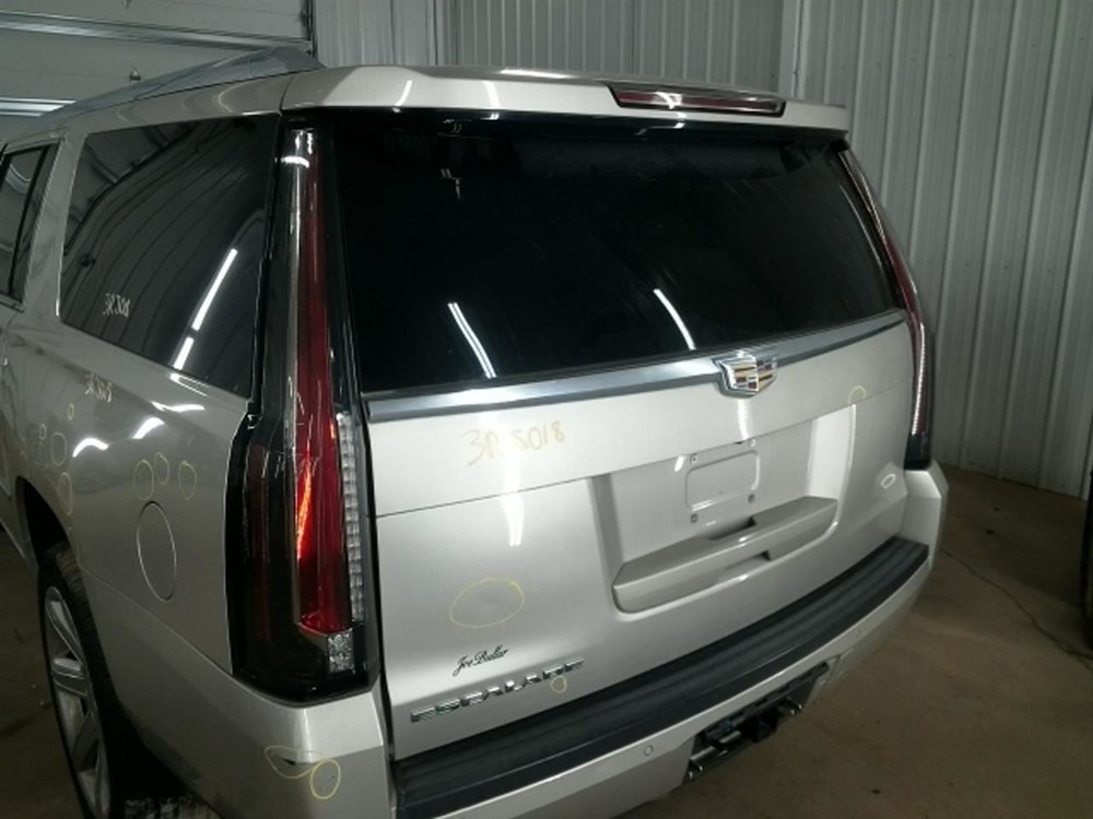 ESCALAESV 2015 Glove Box 104896320