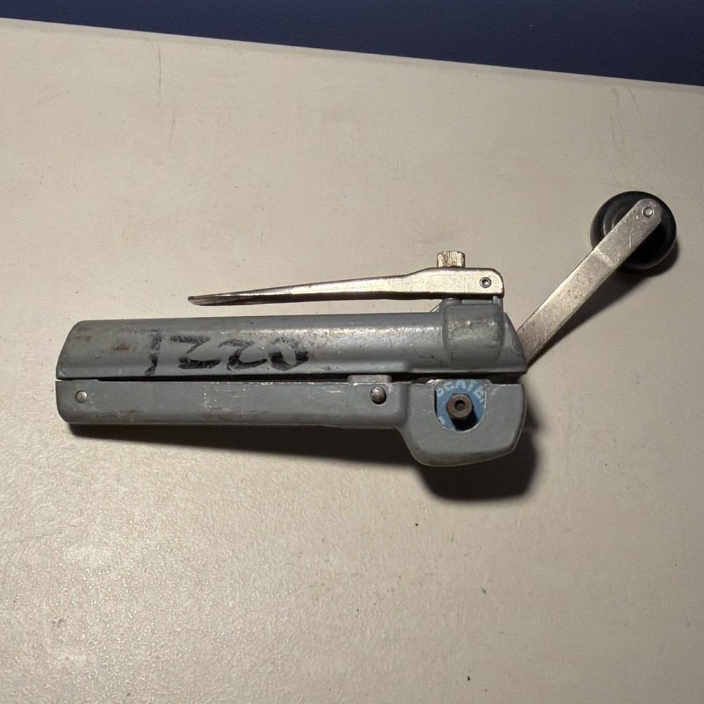 TWO SEATEK CO Roto-Split Cable Sheath Cutter & ONE RIPLEY CO Electrical Tool US