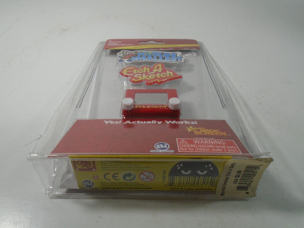 2015 SUPER IMPULSE-- WORLD'S SMALLEST--ETCH A SKETCH (NEW)
