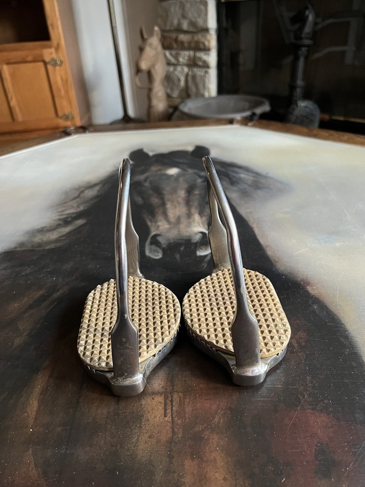 Endurance Stirrups