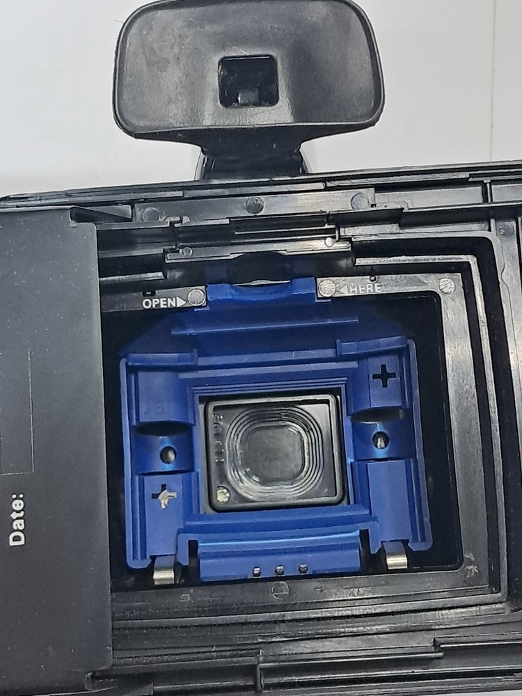 Polaroid Super Shooter Plus Land Camera (a)