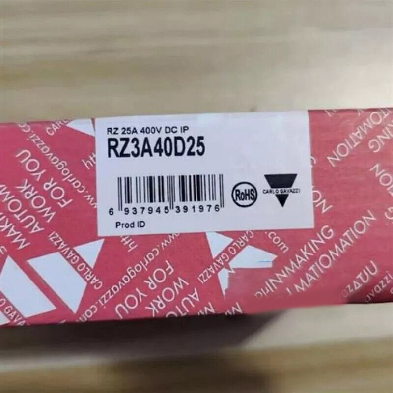 New in box For RZ3A40D25 Solid State Relay 3-POLE PANEL MOUNT SSR 440VAC