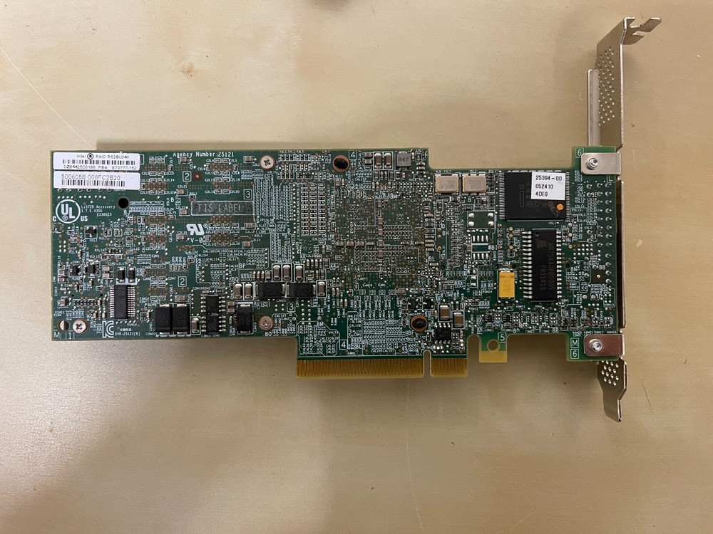 ** Intel RS2BL040 SAS / SATA RAID Controller Card w/Cable