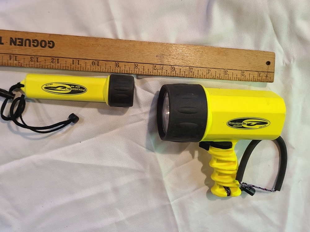 2 Princeton Tec Shockwave LED Dive Lights