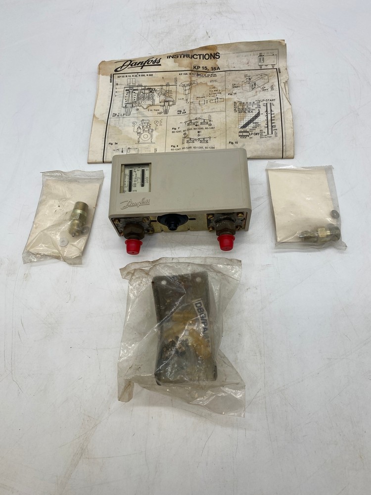 Danfoss 060-1285 KP15A Pressure Switch (Open Box)