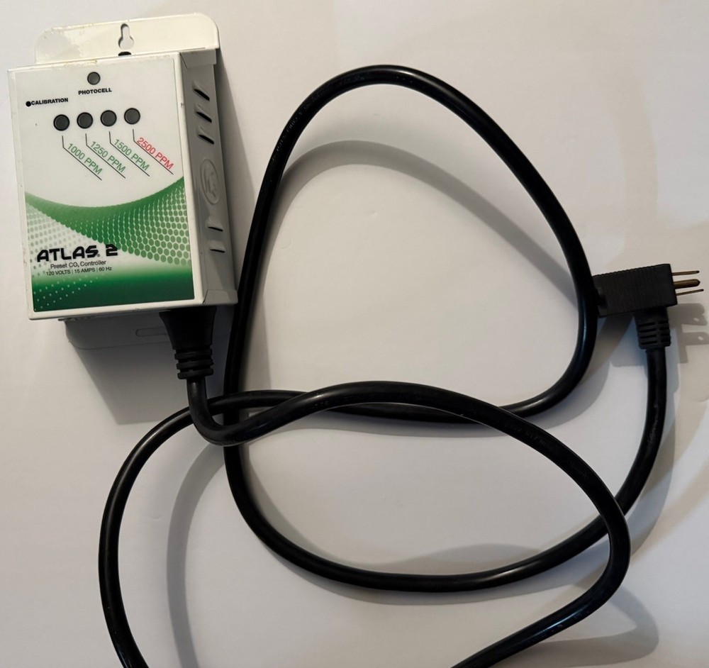 Titan Controls Atlas 2 CO2 Controller + Manatee Regulator w/ Solenoid