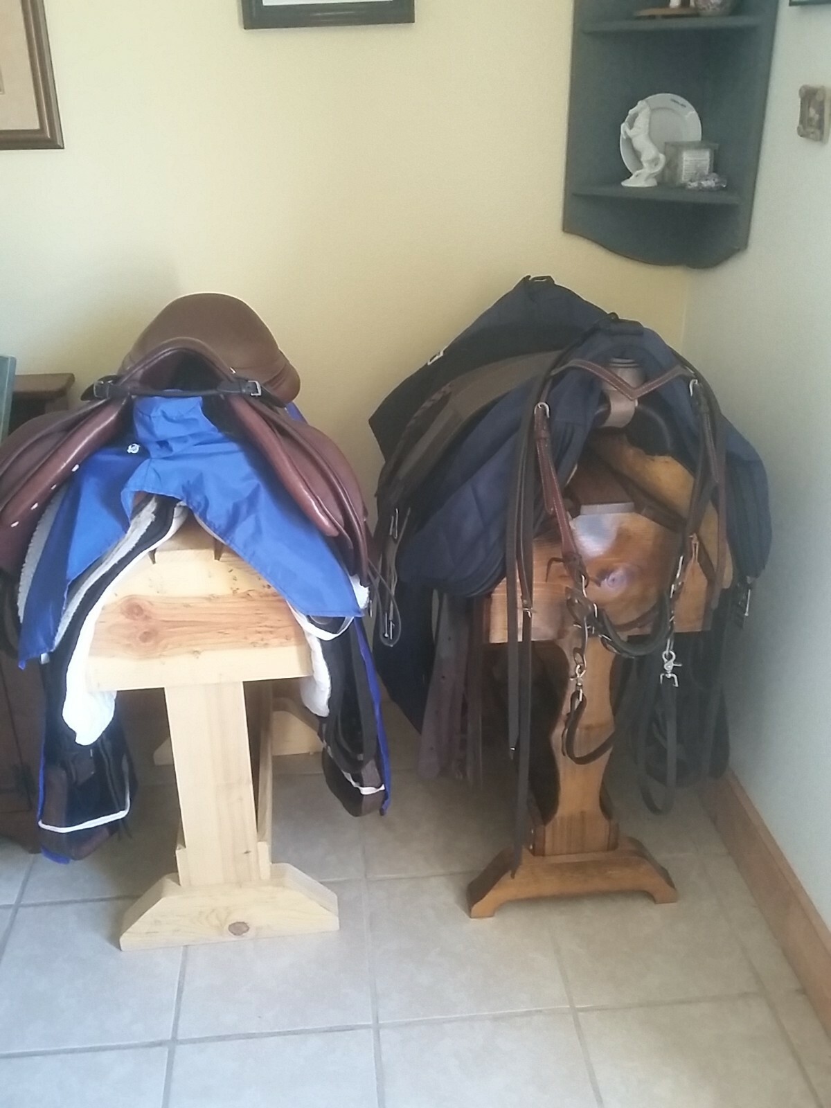 Wood Saddle Stand Mahogany Stain / FREE SHIPPING