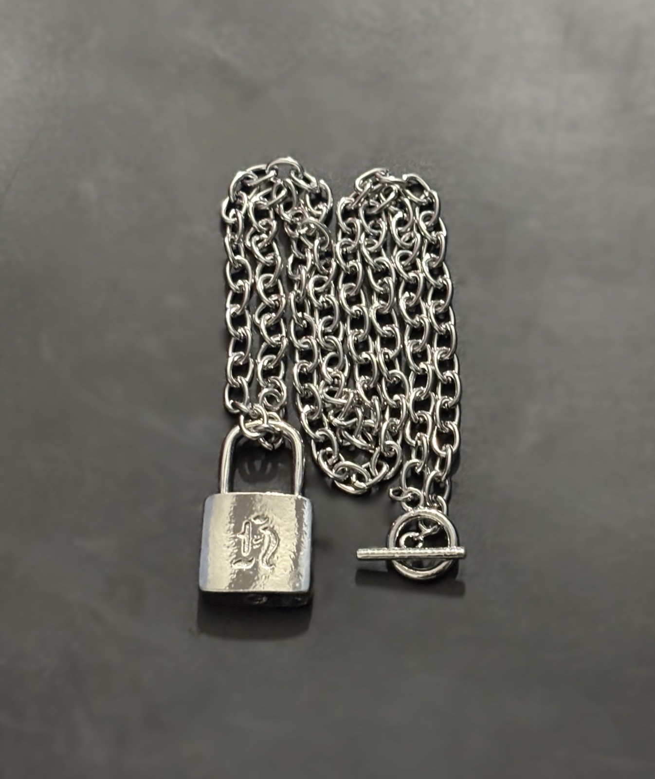 [Pre Order] Stray Kids - dominATE: celebrATE MD Hyunjin Necklace UNOFFICIAL