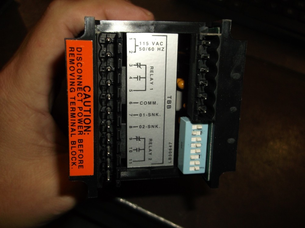 RED LION LIBC2E PANEL MOUNT COUNTER MODULE CONTROLLER (WL7-1)