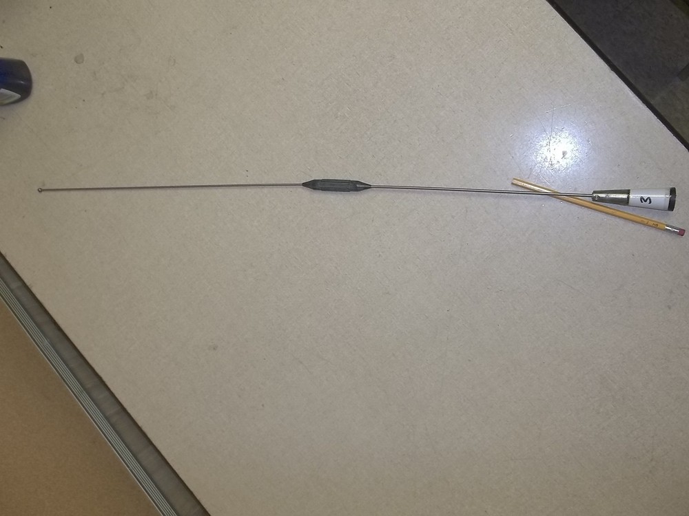 Antenna 31-3/4 with Base, Adjustable *FREE SHIPPING*