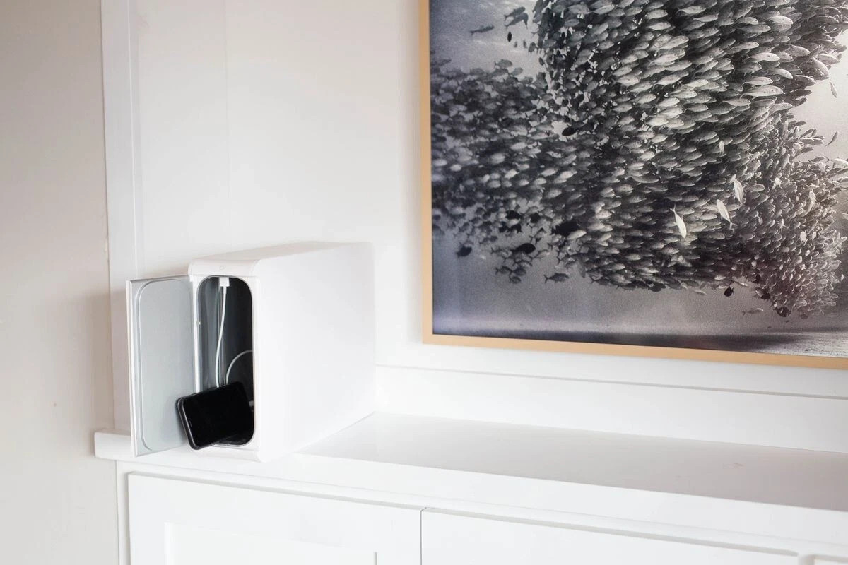 HomeSoap Large Capacity UV Light Sanitizer & Charger (White)