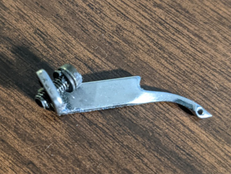 White SUPERLOCK 534 Sewing Machine Serger Upper Looper & Screw