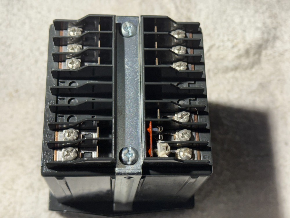 Love Controls Self Tune Process Meter 321-3308-140 NON-ISOL Current Controller