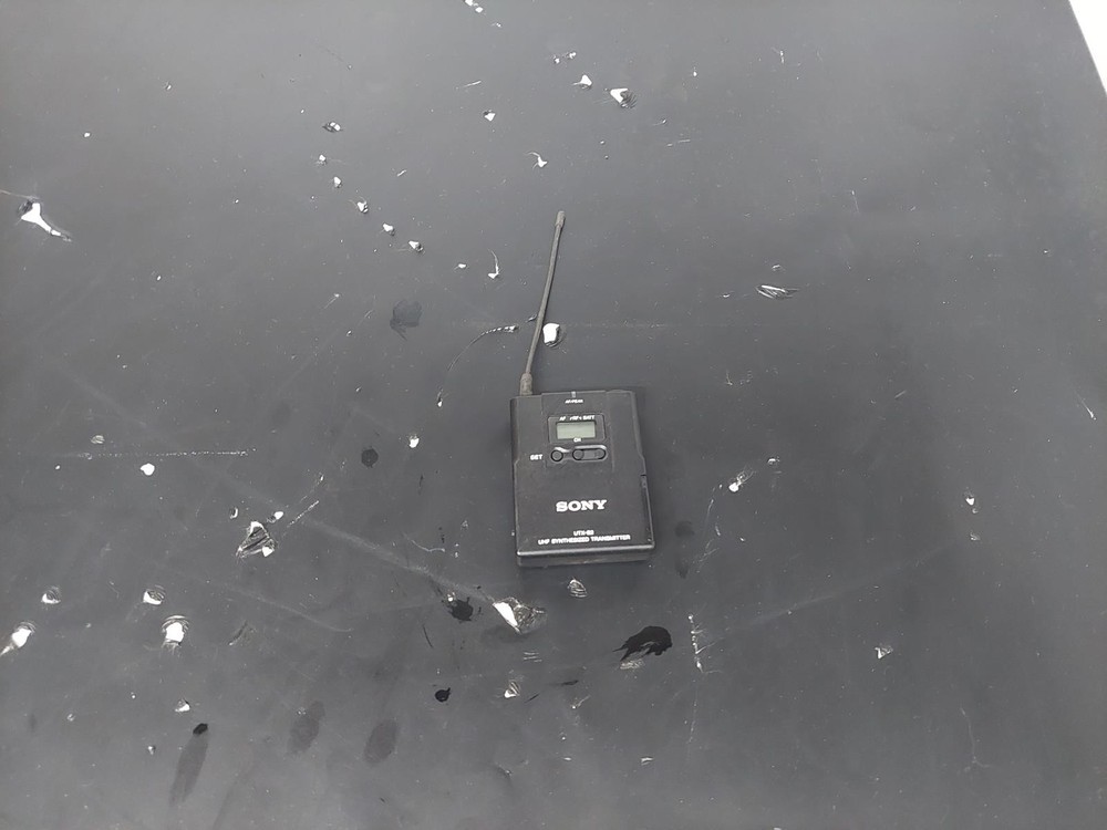 Sony UTX-B2 UHF Synthesized Transmitter