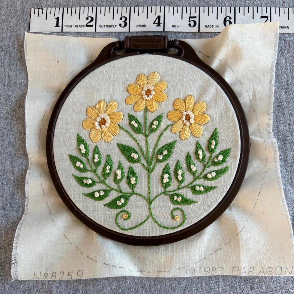 4 Needlepoint Finished Unfinished Projects Crewel Bunny Chicadees Yellow Wreath