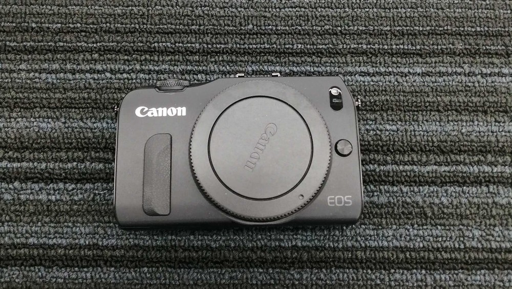 CANON EOS M Mirrorless Double Lens Kit
