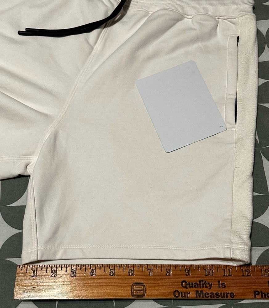 Fabletics Men’s Courtside Shorts Drawstring Zip Pocket