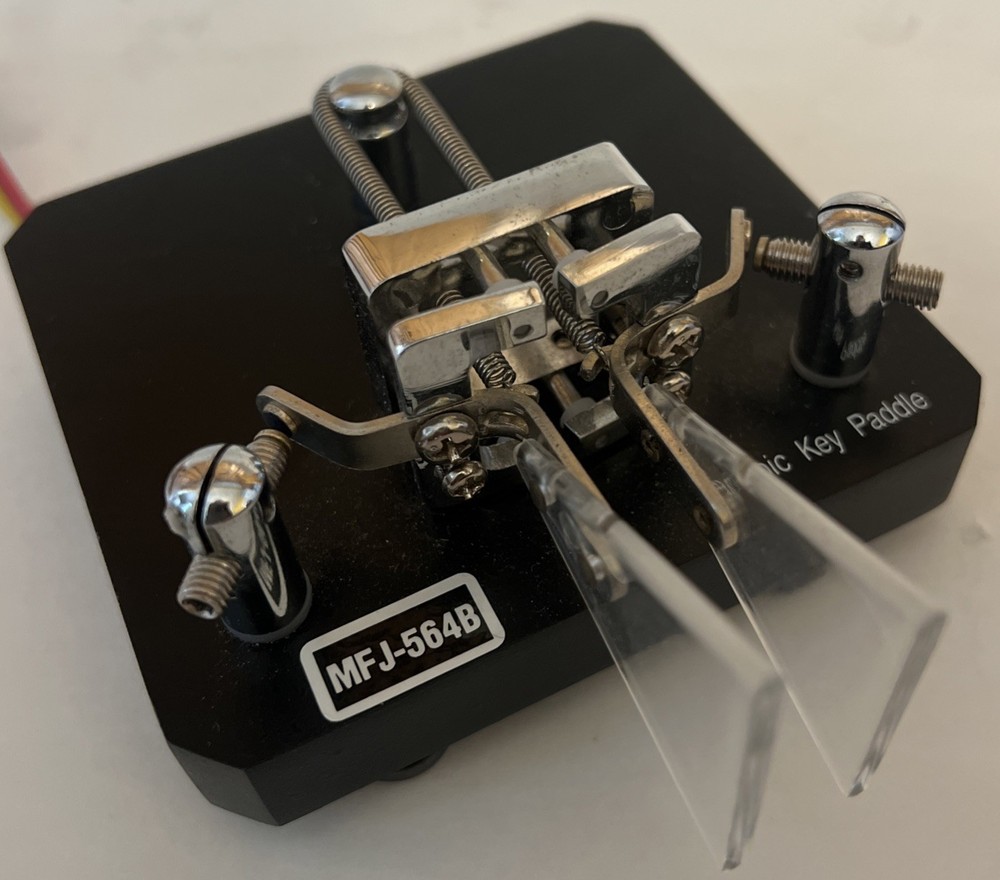 MFJ-564B Dual Iambic Key Paddle Ham Radio Key Morse Code Chrome/Black Base New