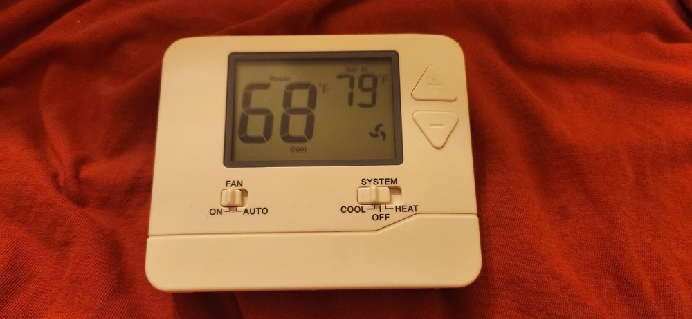 White Digital Non-Programmable Rectangular Thermostat Heat-Cool-Off Controls