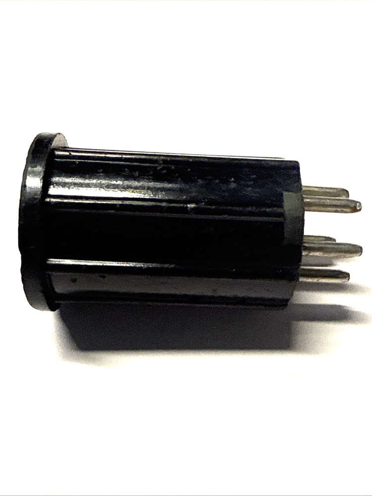 5 pin  plug-in coil form  USED BLACK