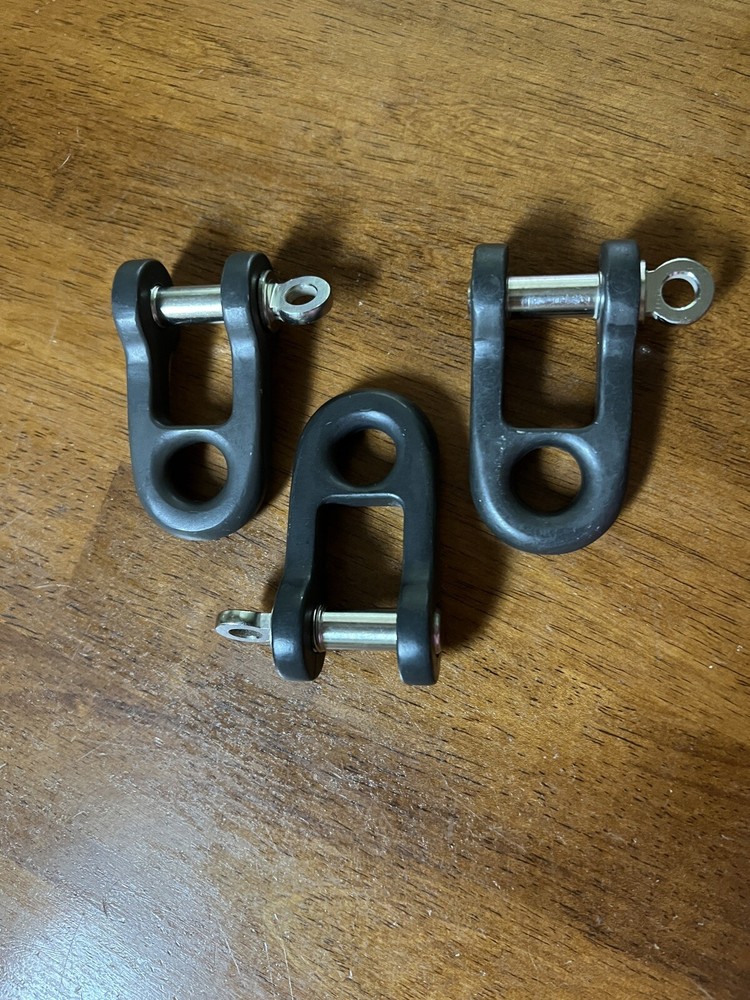 Headboard Shackles rigging