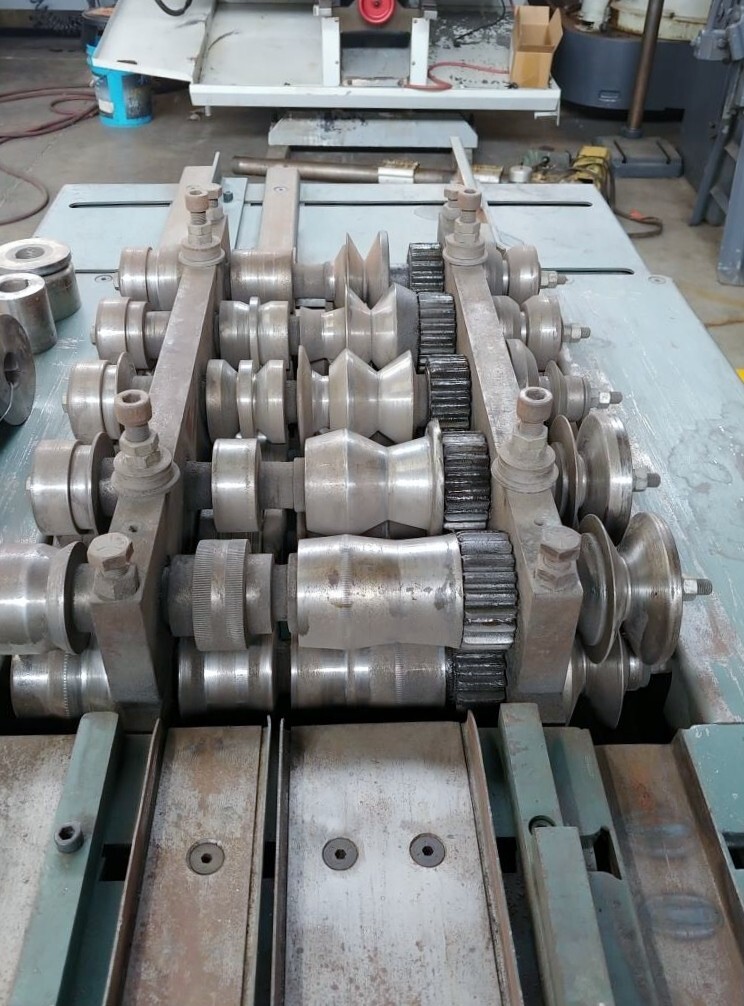 ENGEL LOCKFORMER ROLL FORMING MACHINE M-525 SHEET METAL PITTSBURGH MACHINE