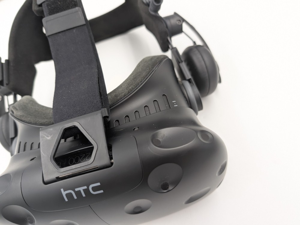 HTC Vive Virtual Reality Replacement Headset Only (260094)