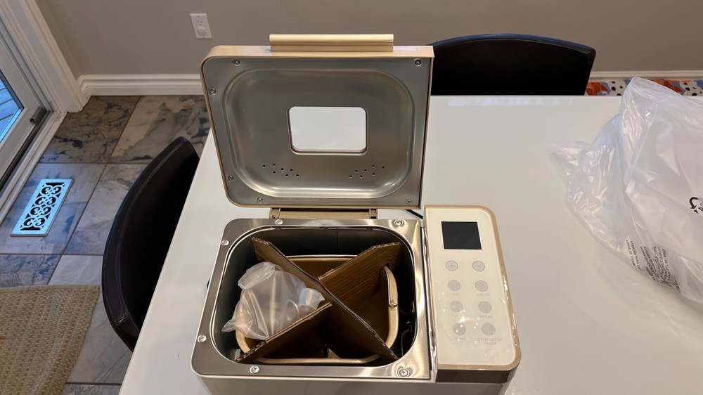 15H Delay Timer, 60Min Keep Warm, 2LB Capacity Bread Machine