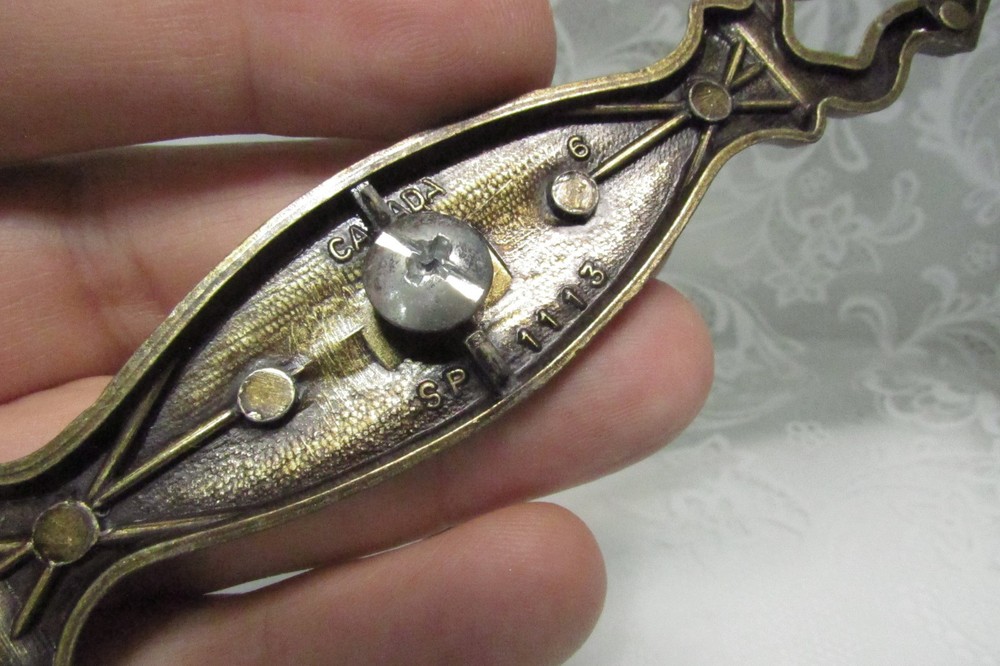 Vintage Brass DRAWER PULLS Knobs Button Handle w Back Plates Canada CK3144 SP13