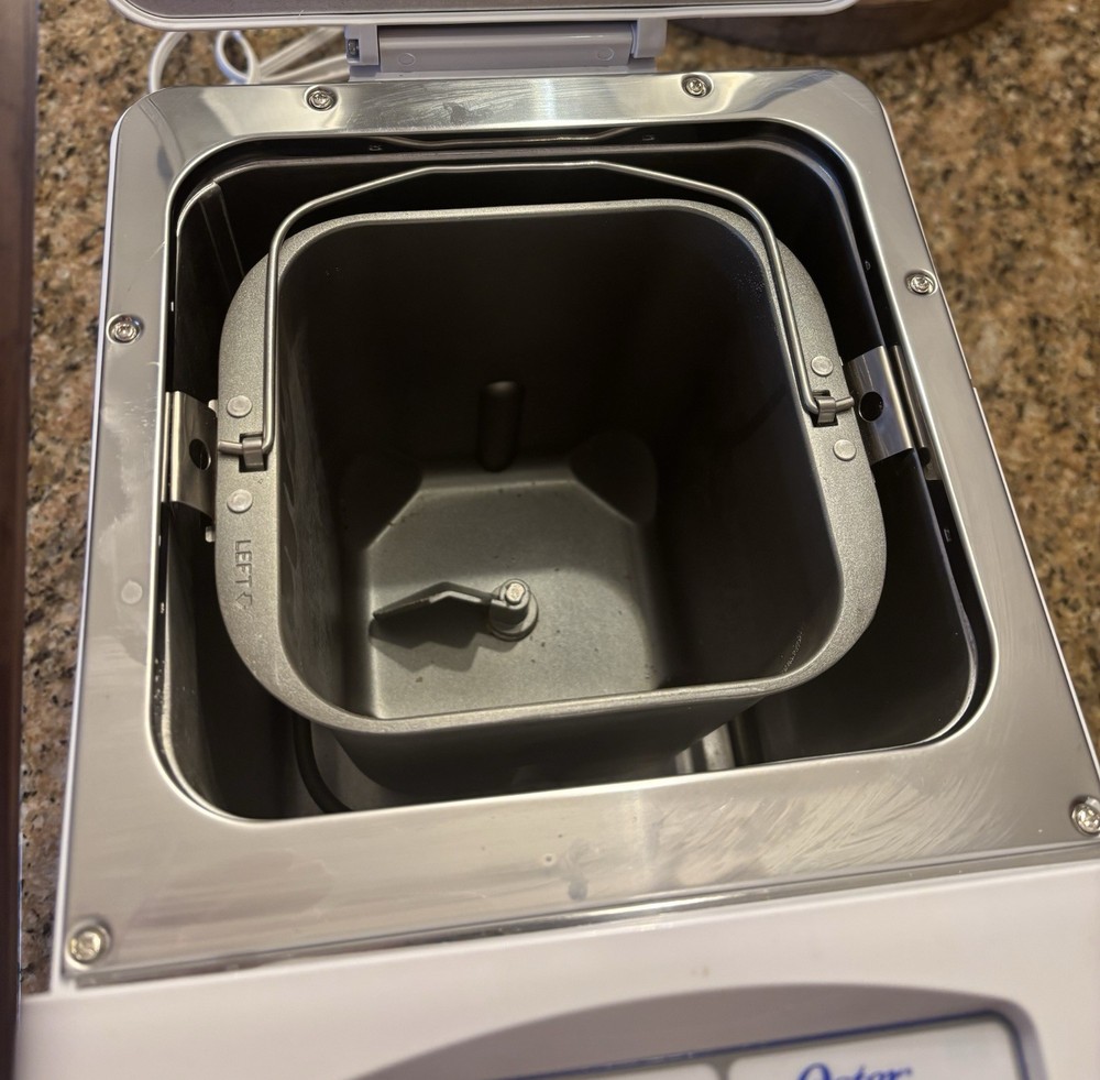 OSTER 5815 Deluxe White Automatic Bread Maker Baker Machine.