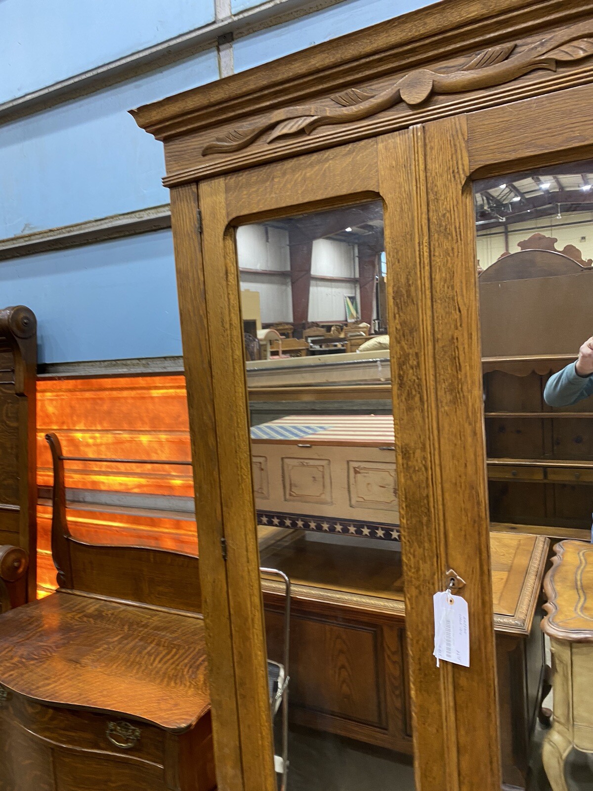 65564 Antique Victorian Oak 2 Door Wardrobe Cabinet