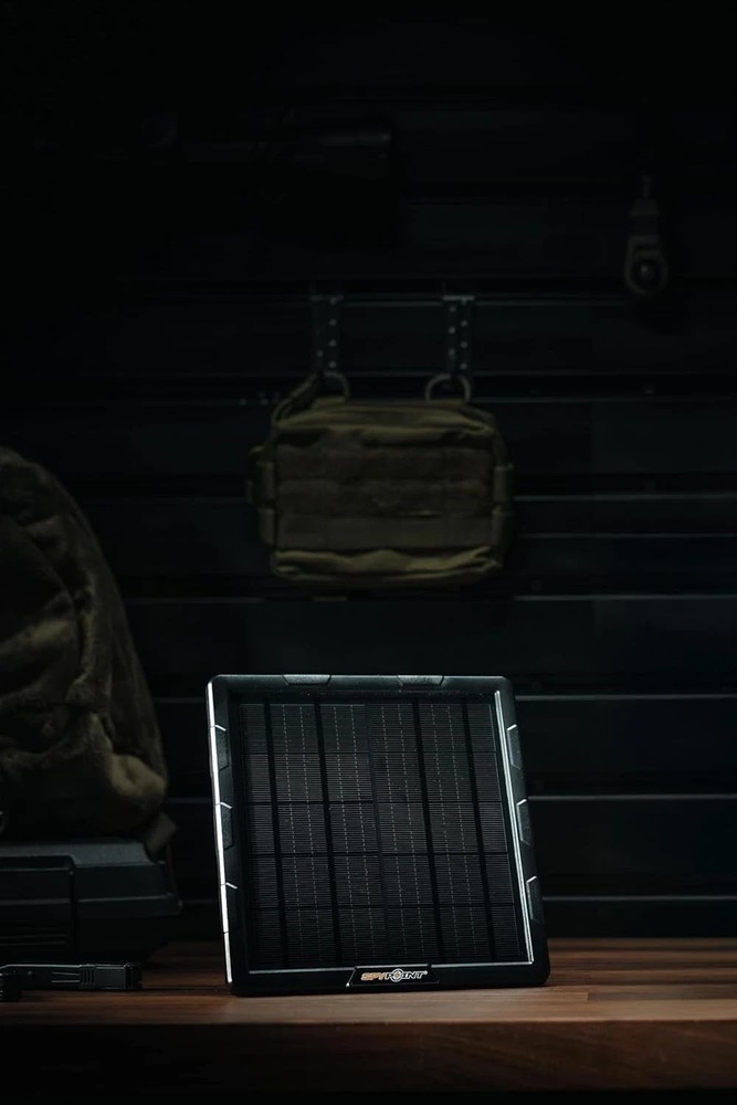 SPYPOINT SPLB-10 Compact Solar Panel with Lithium Battery