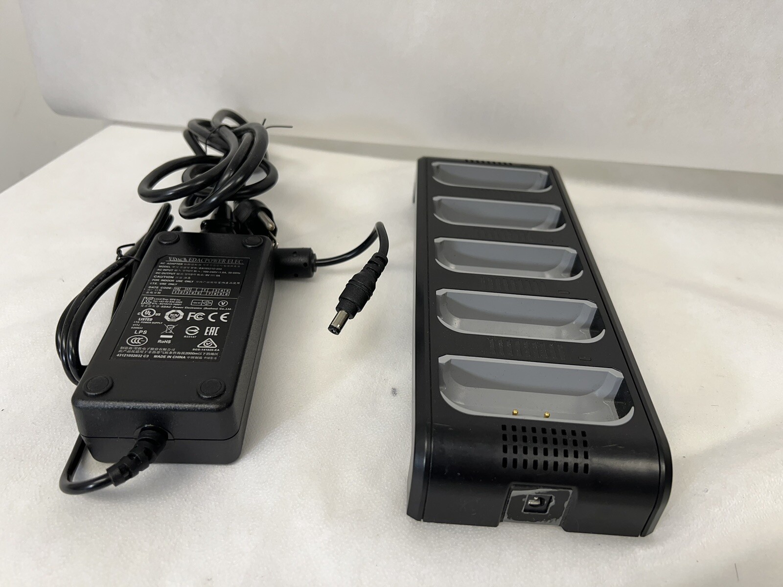 Linea Pro PSLP5-LP5PC 5 Bay Charger W/ 5 iPod Touch 5th/ 6th/ 7t