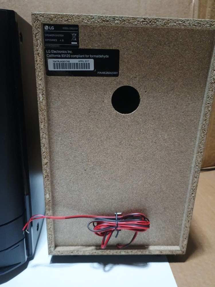 LG CM3370 Mini Hi-Fi System 200W Bluetooth CD USB w/ CMS3370F Speakers & Remote