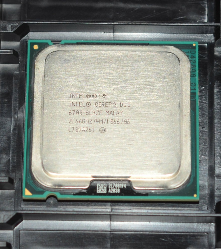 Intel Core 2 Duo E6700 2.66 GHz Dual-Core SL9ZF Processor