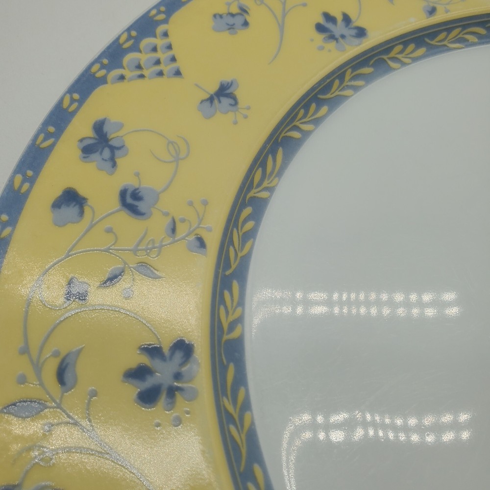 2 Mikasa Fine China Dinner Plates Parisienne